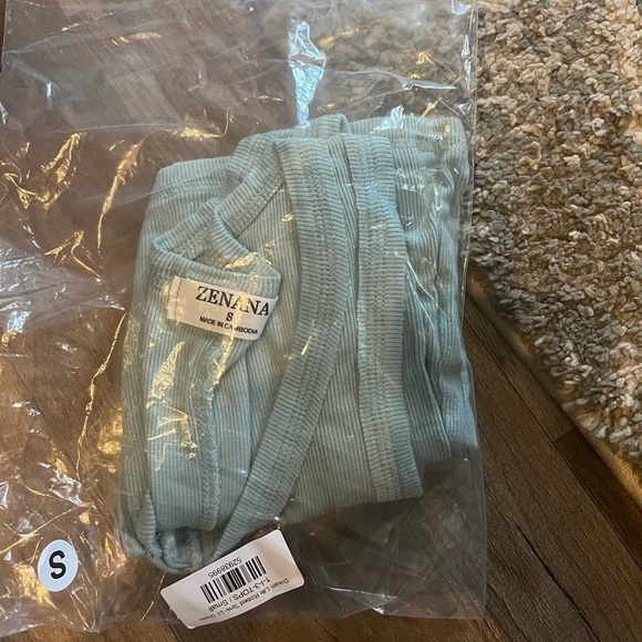 Light Green Ribbed Tank - Picture 6 of 7